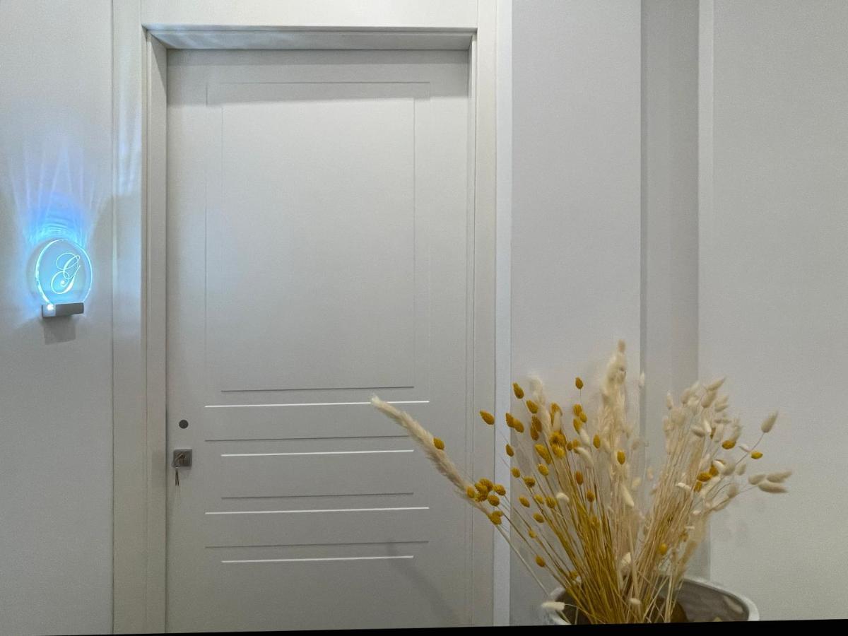 فندق B And G San Babila- Luxury In The Heart Of Milano - Design District المظهر الخارجي الصورة